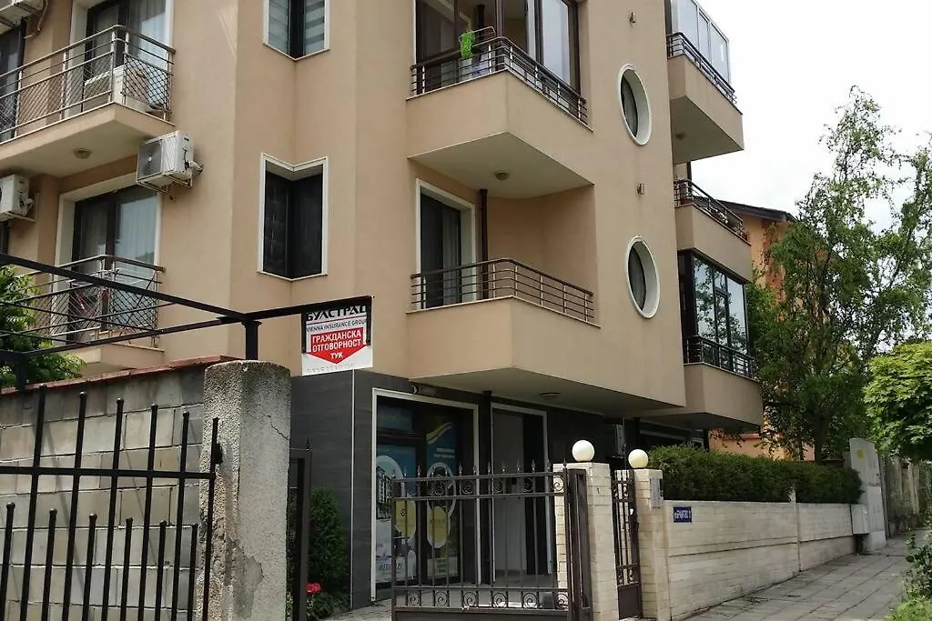 Studio In The Center Of Sarafovo Burgas City